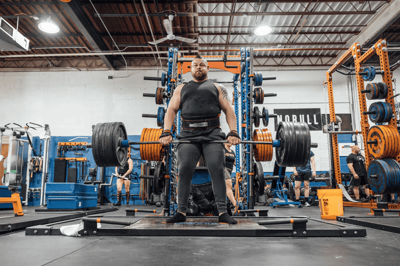 What We Learned Deadlifting with Strongman Rob Kearney