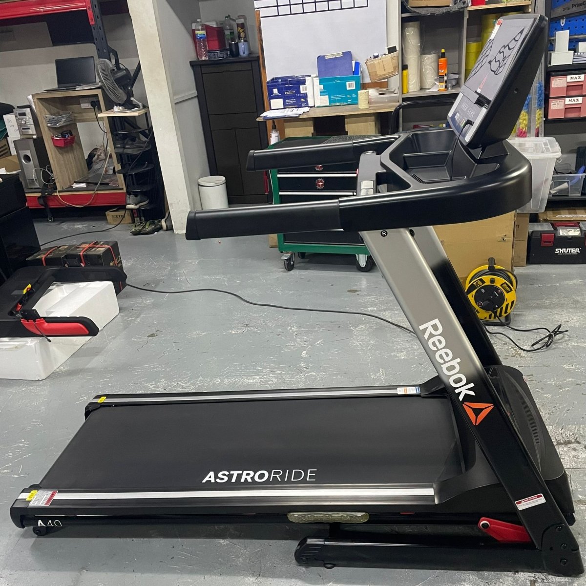 (Refurbished) Reebok A4.0 Astroride Treadmill - Gymsportz