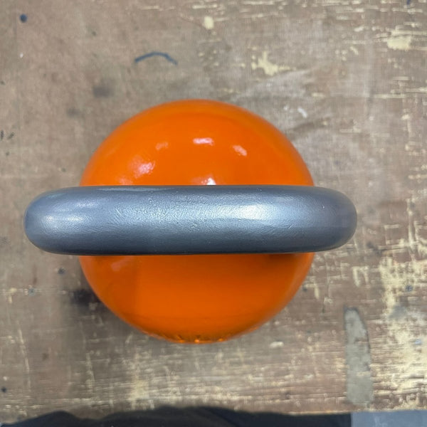 (Scratched) 28kg Bullz Competition Kettlebell - Gymsportz