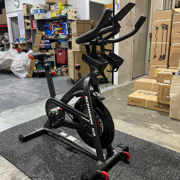 (Used) Schwinn 800IC Indoor Spin Bike - Gymsportz