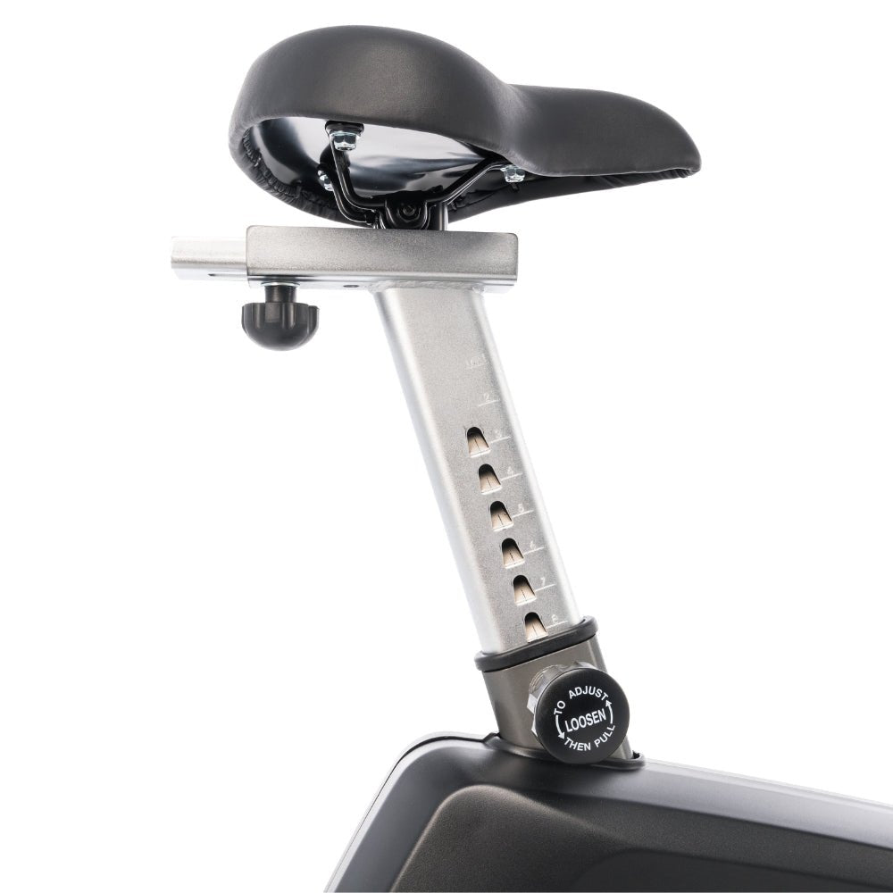 Spirit CU800ENT+ Commercial Upright Bike